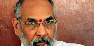 රජය විග්නේශ්වරන්ගේ මේ බෙදුම්වාදී ඉල්ලීමට හිස නැමිය යුතුද?