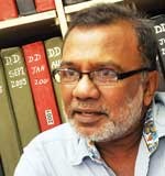 “පැරණි පරපුරේ” සමහර කවියෝ කුහකයි