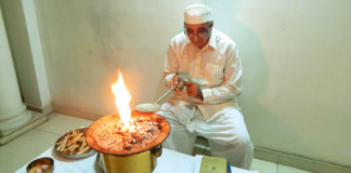 අබිරහස් රැසක් සඟවාගත් කොළඹ ගිනි දෙවොල colombo-fire-temple