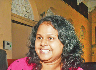 ප්රෝටීන් බහුල ශක්තිජනක බිම් මල් සොසේජස් නිර්මාංශ ආහාර ව්යාප්තියට රුකුලක්