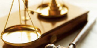 නීතිඥ ගාස්තුවට කරාබු ගලවා ගැනීම