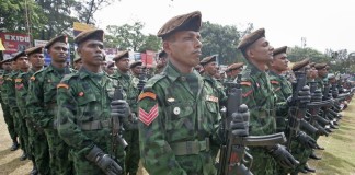 ජීවිත අත ඇරලා රට රැක්ක අපි දැන් හිරගෙදර Army