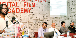 ඉන්දියාවේ ඇණේ ගැලවීමට පෙරය – Sri Lanka Cinema Industry Digital-cinema