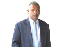 එක්නැලිගොඩට සාධාරණය ඉටුකරන්න හමුදාව සමග හැප්පෙන කවුද මේ ඒ.එස්.පී. ශානි ASP-Shani