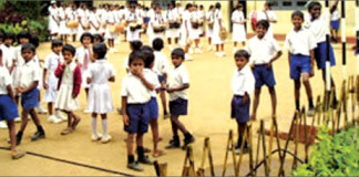 ලොකු ඉස්කෝලේ මහත්තයා ආරක්ෂා කර ගනු පිණිසය – To protect school principals schools
