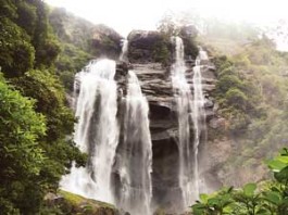මහ වනයේ තනිවුණු බෝඹුරු ඇල්ල සොයා – Boburu waterfall nuwaraeliya boburu-waterfall-nuwaraeliya