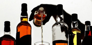 අවුරුද්දට, මරණෙට, මඟුලට තාමත් අරක්කු ඕනෑද?