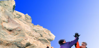 හිමාලය තරණයට ගිය දෙදෙනාගේ මළ සිරුරු වසර දහසයකට පසු හමුවෙයි