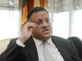 වරදට යන්තම් තැලුම් කා අර්ජුන ගෙදර ගියේය